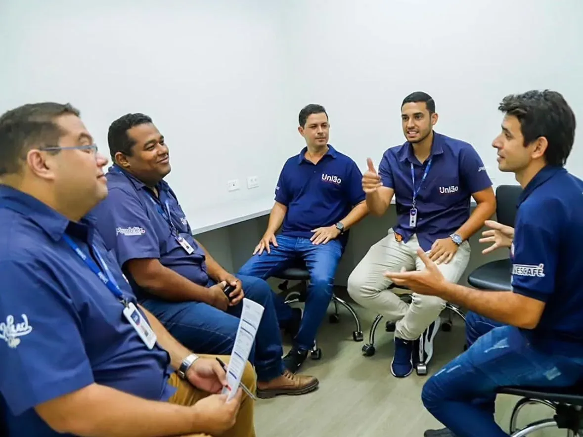 Distribuidora União — Camiseta Polo